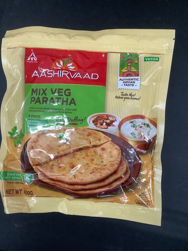 AASHIRVAAD Mix veg paratha 400gm
