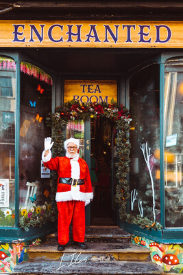 Afternoon Tea With Santa & The singing Elves's Sun 4th December At 16:00 £10 Deposit