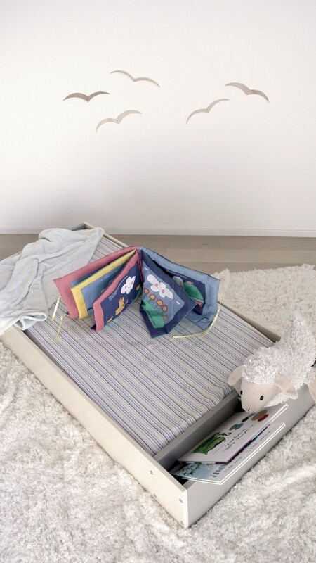 Giasone. Lettino con tasca porta accessori