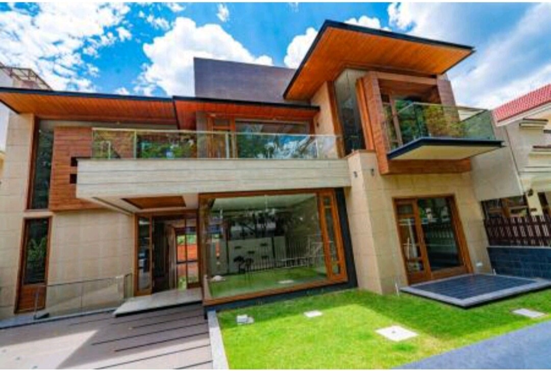 1 Kanal Kothi at a very prime location in Mohali