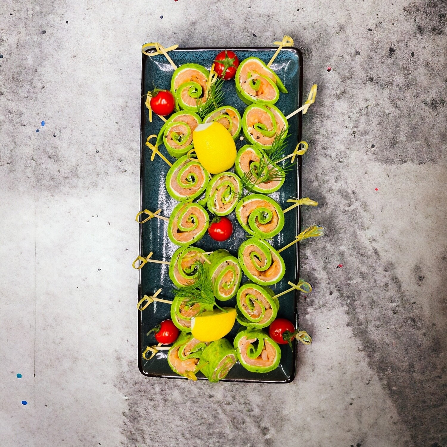 Spinat-Lachs-Röllchen