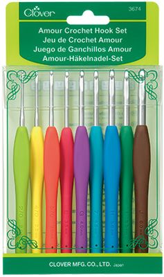Clover Amour Crochet Hook Set- 2.0mm - 6.0mm