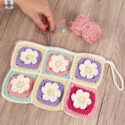 Trimits Crochet Kit - Bag With Zip