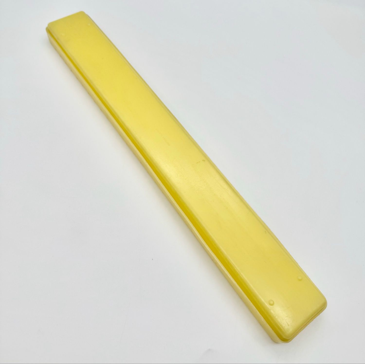Vintage Bex Knitting Needle Case - Yellow Vintage Bex Knitting Needle Case - Yellow