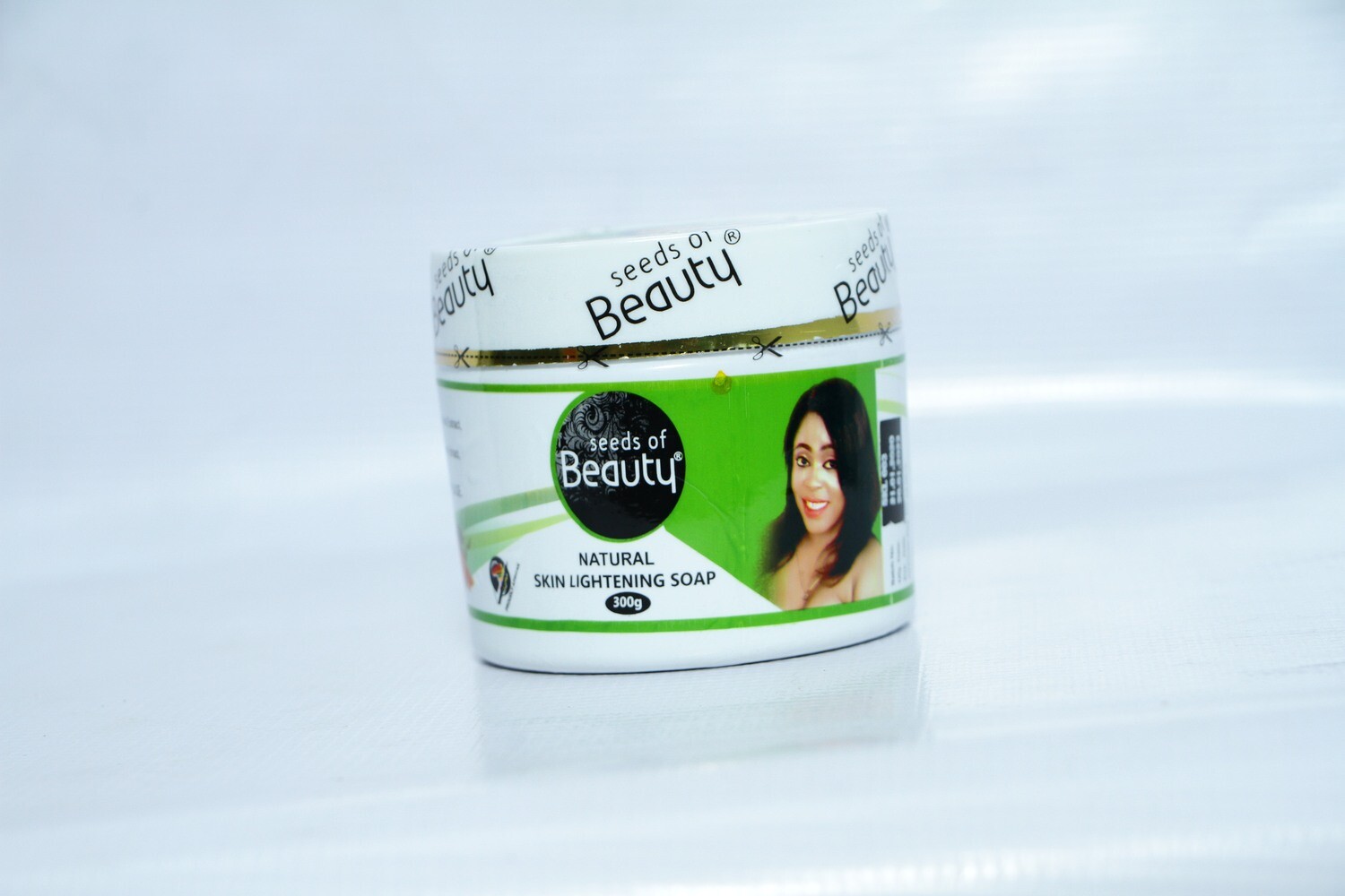 SKIN LIGHTENING SOAP
