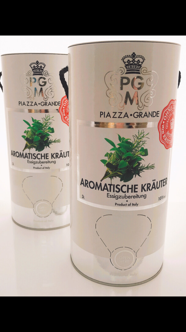 Aromatische Kräuter Essigzubereitung  aus Modena ab