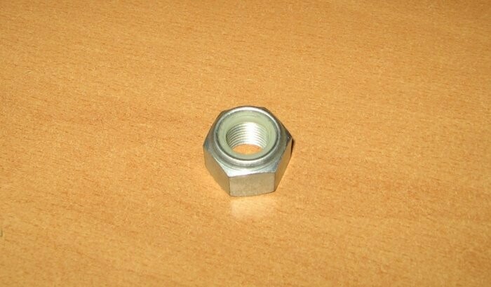 DADO AUTOBLOCCANTE M15 PASSO 1,5