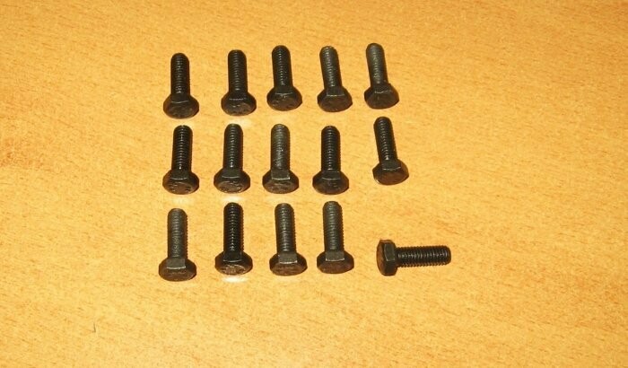 VITE M5X14 NERA C.RESISTENZA 8.8 CONF.15VITI