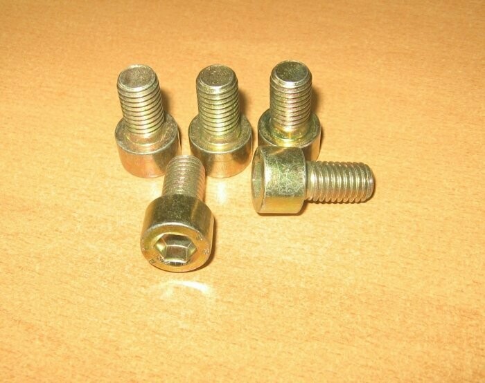 VITE T.C.C.E. M10X18 GIALLA C.RESISTENZA 8.8