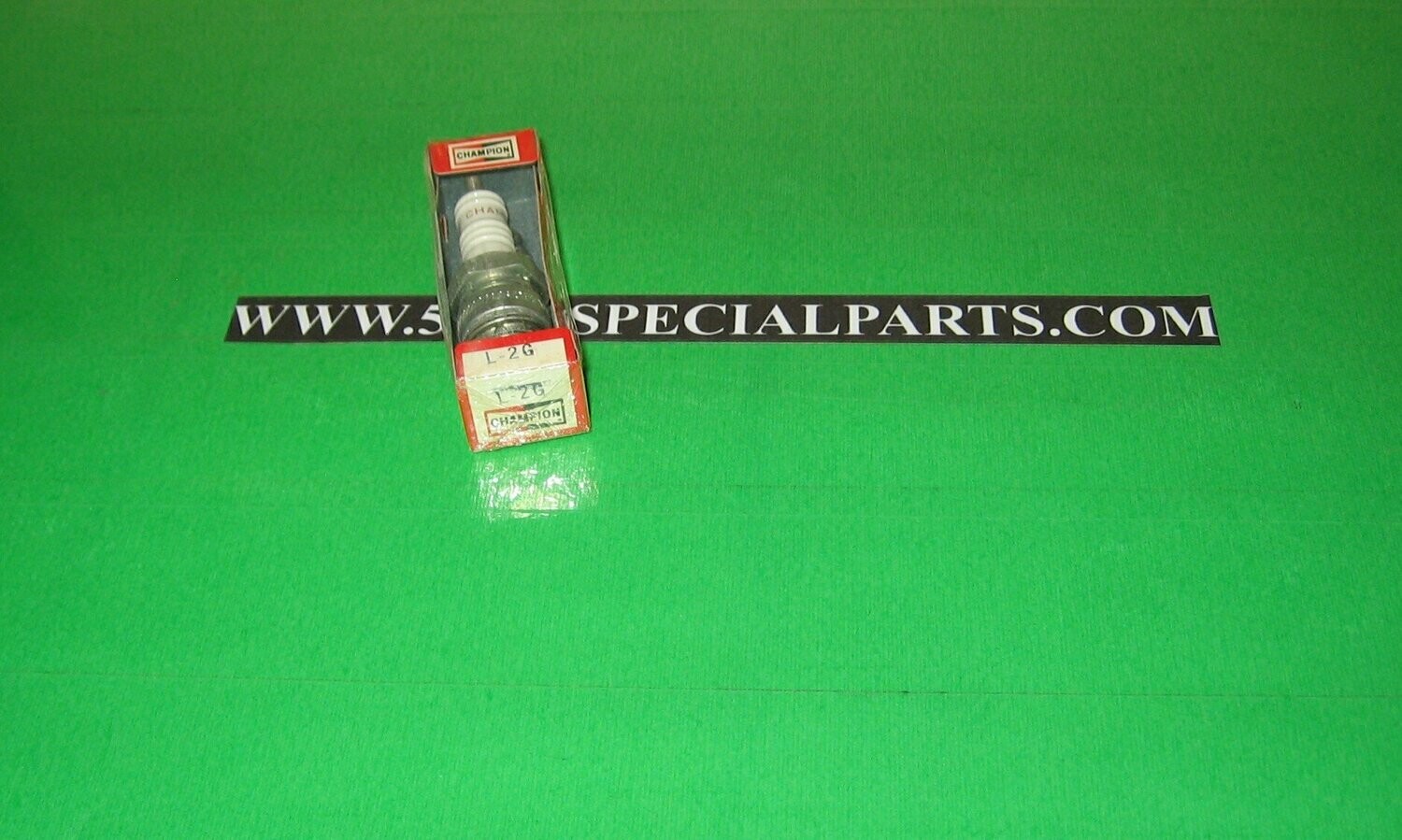 CHAMPION L-2G  CANDELA FILETTO CORTO