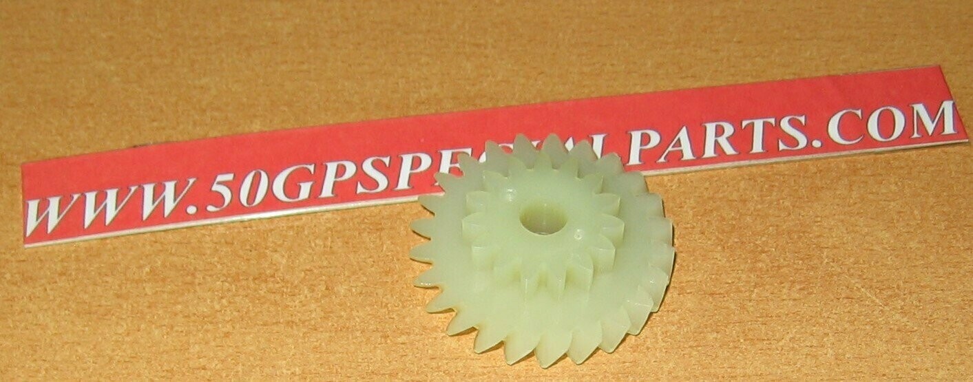 INGRANAGGIO INTERMEDIO Z15 -24 POMPA - MISCELATORE  MINARELLI RV DL
