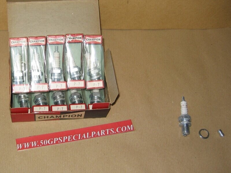 CHAMPION P-7  CANDELE SET  N.10 PZ .