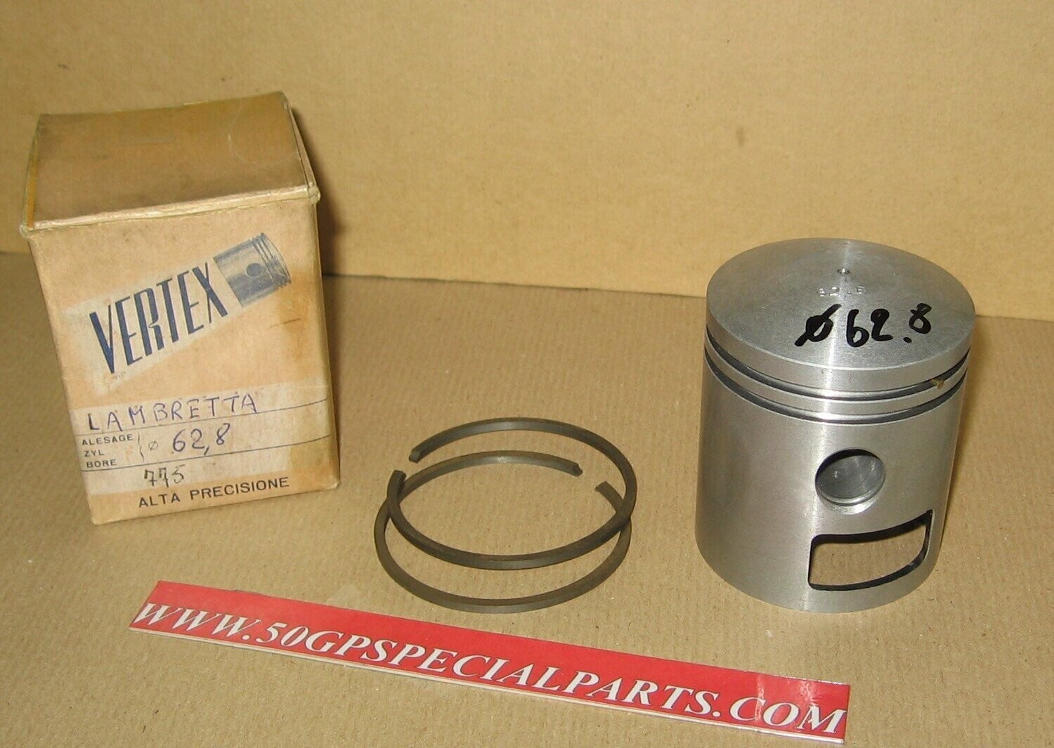 PISTONE VERTEX D.62,8mm. ( NO SPINOTTO -SEGER) LAMBRETTA INNOCENTI 175cc. TV  2S°