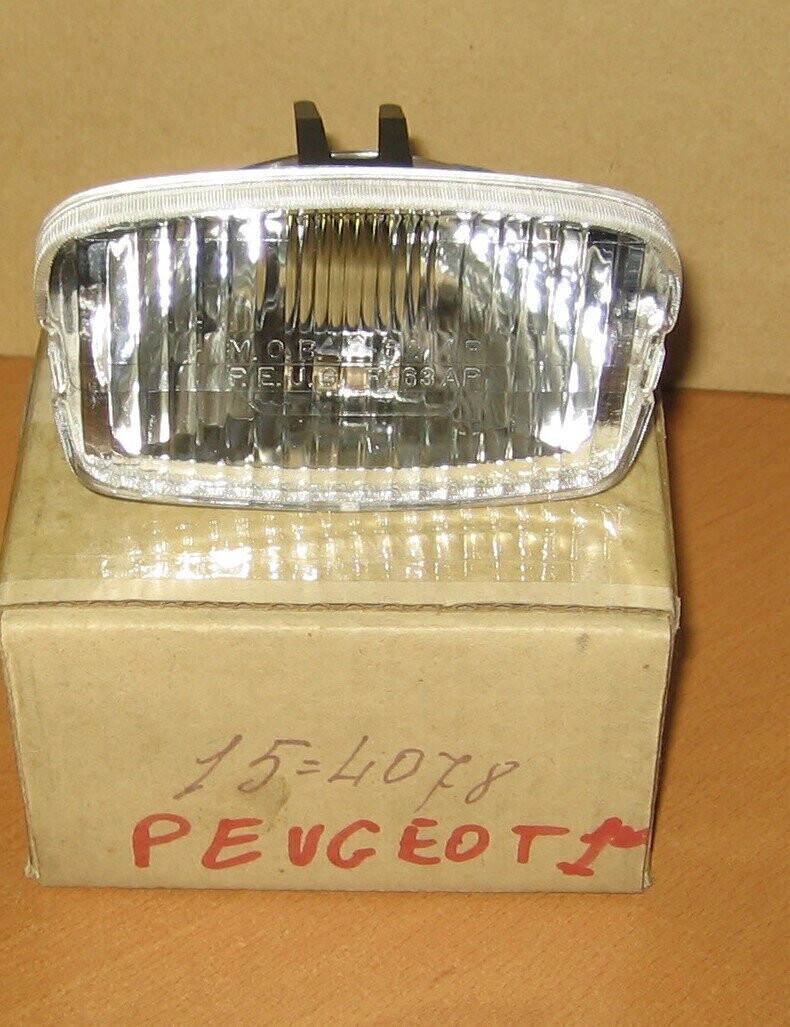 FANALE ANTERIORE MOBYLET F-62 AR PEUGEOT F-63 AR