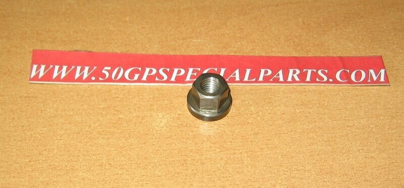 DADO  VOLANO M10 PASSO 1,5 PIAGGIO VESPA