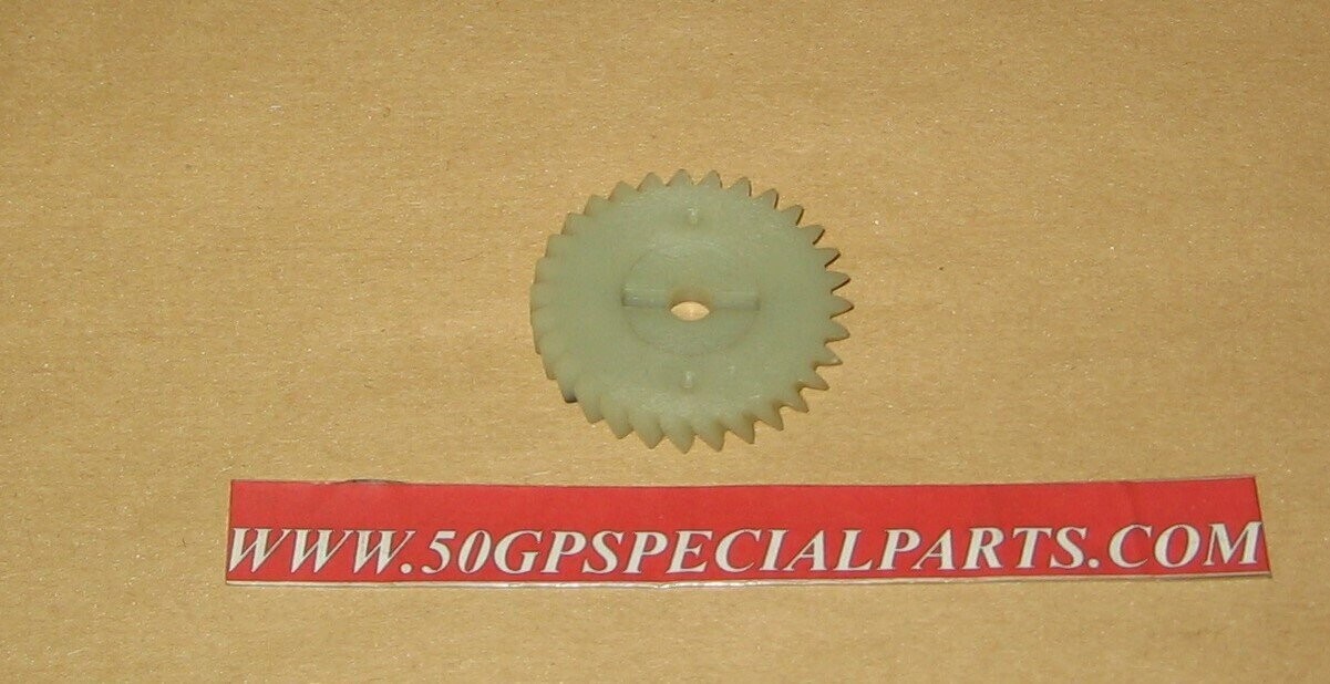 INGRANAGGIO Z 30 CONDOTTO POMPA H20  MINARELLI AM 345