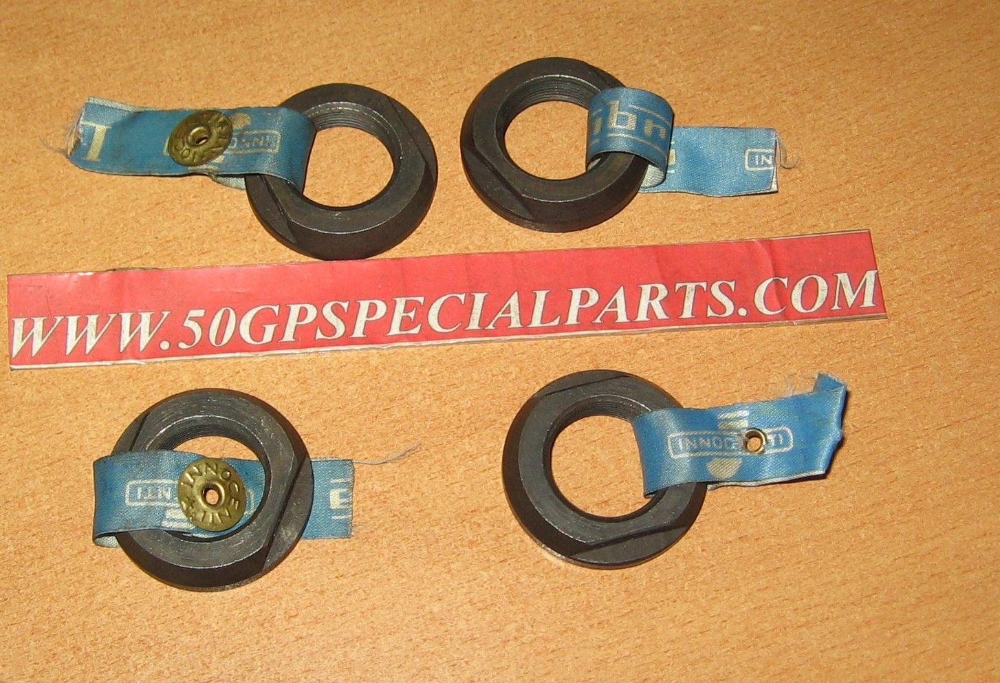 CALOTTA FILETTATA PORTA SFERE STERZO N. 4PZ. LAMBRETTA INNOCENTI  J50 J100 J125 CALOTTA FILETTATA PORTA SFERE STERZO N. 4PZ. LAMBRETTA INNOCENTI  J50 J100 J125