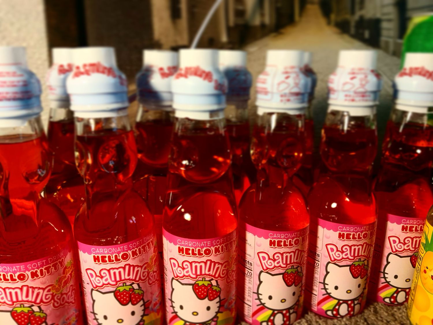 Hello Kitty, mystery drink box