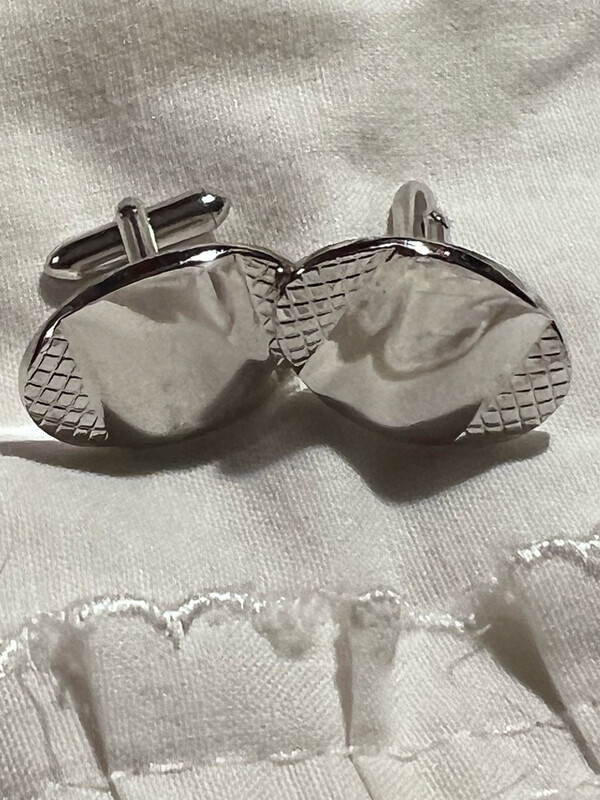Diamond Grid Swank Cufflinks – Polished Silver with Geometric Edge