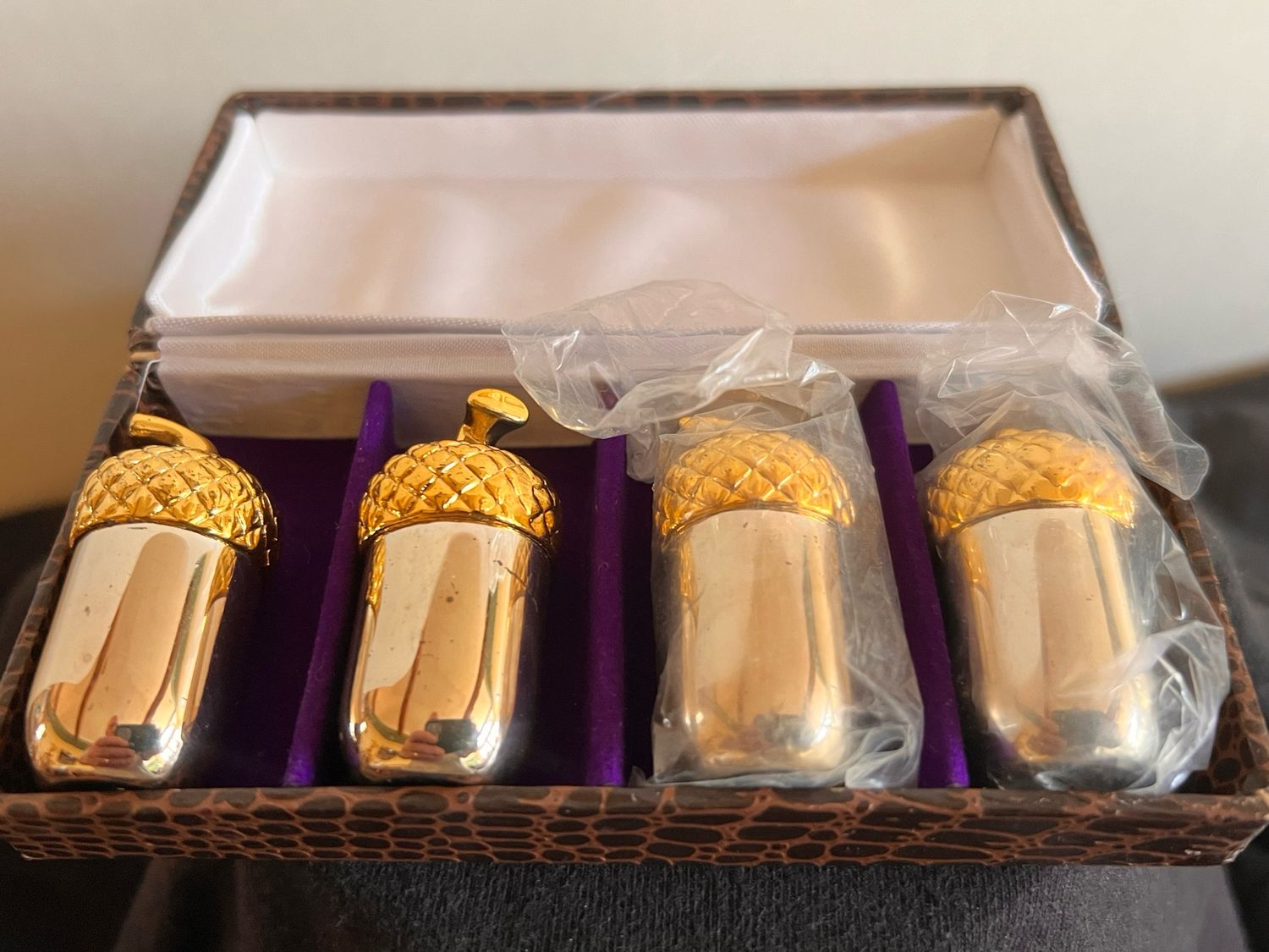 Vintage Salt And Pepper Shakers (4)