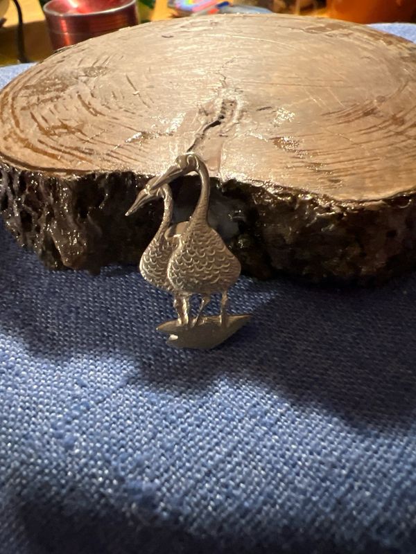 P. Buckley Moss Geese Tie Tack – 1987 Signed Kirk Stieff Pewter, Estate Collection 