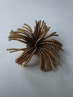 Gold Emitting Firework Brooch