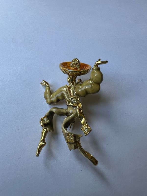 Sombrero Character Brooch – Gold Tone with Rhinestones &amp; Enamel Accents, Rare Vintage 1960s Find