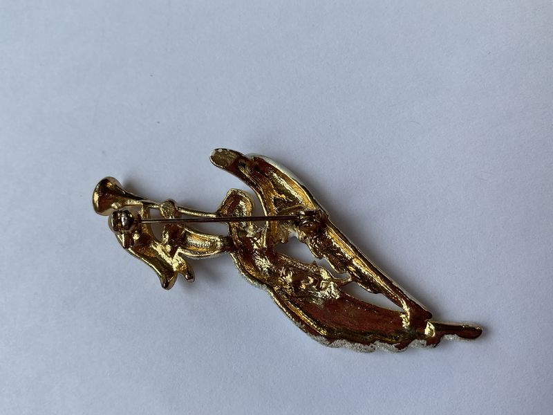 Noel Holiday Brooch – Vintage Cheer &amp; Quiet Blessing