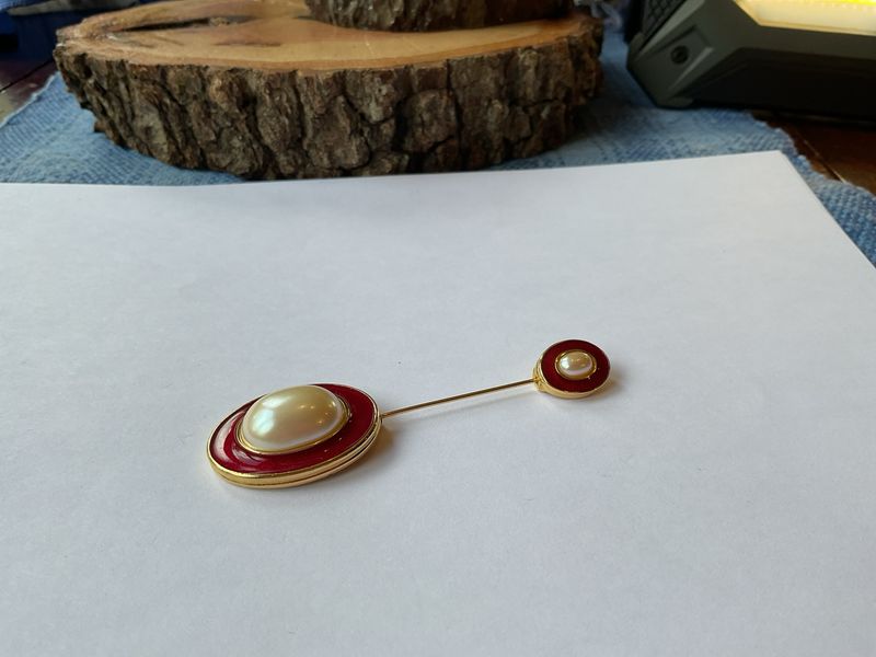 Regal Detail – Vintage Monet Faux Pearl &amp; Red Enamel Stick Pin