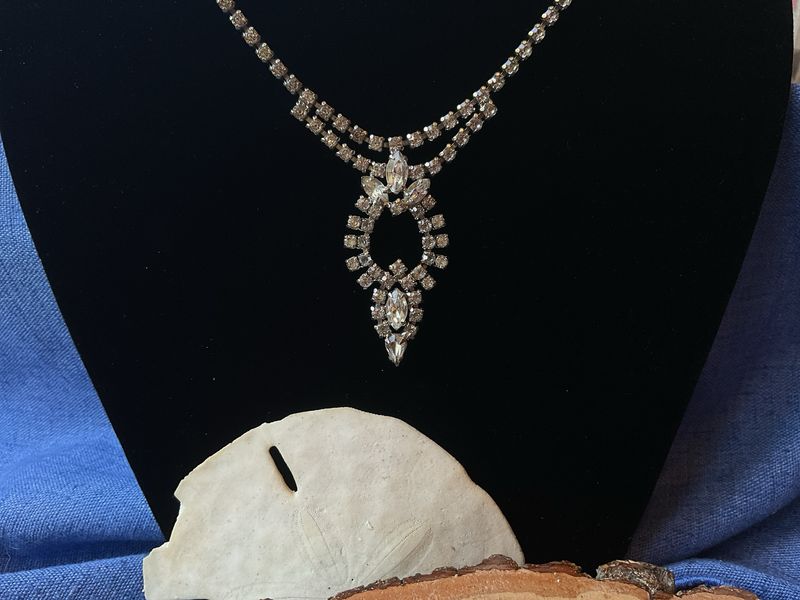 Signed La-Rel Rhinestone Collar – 1950s Sparkle for Evening Grace (14”)