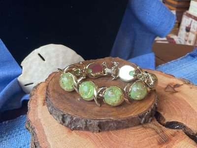 Green Glimmer – Vintage Signed Coro Moonglow Lucite Bracelet with Rhinestones