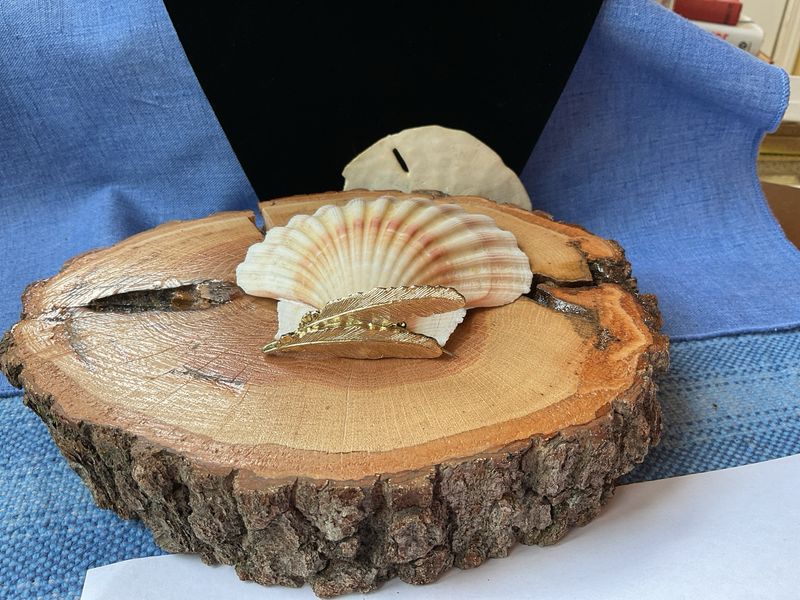 GERRY'S Signed Double Feather Brooch