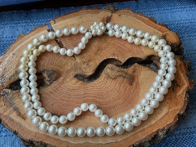 Faux Pearl Choker/Necklace