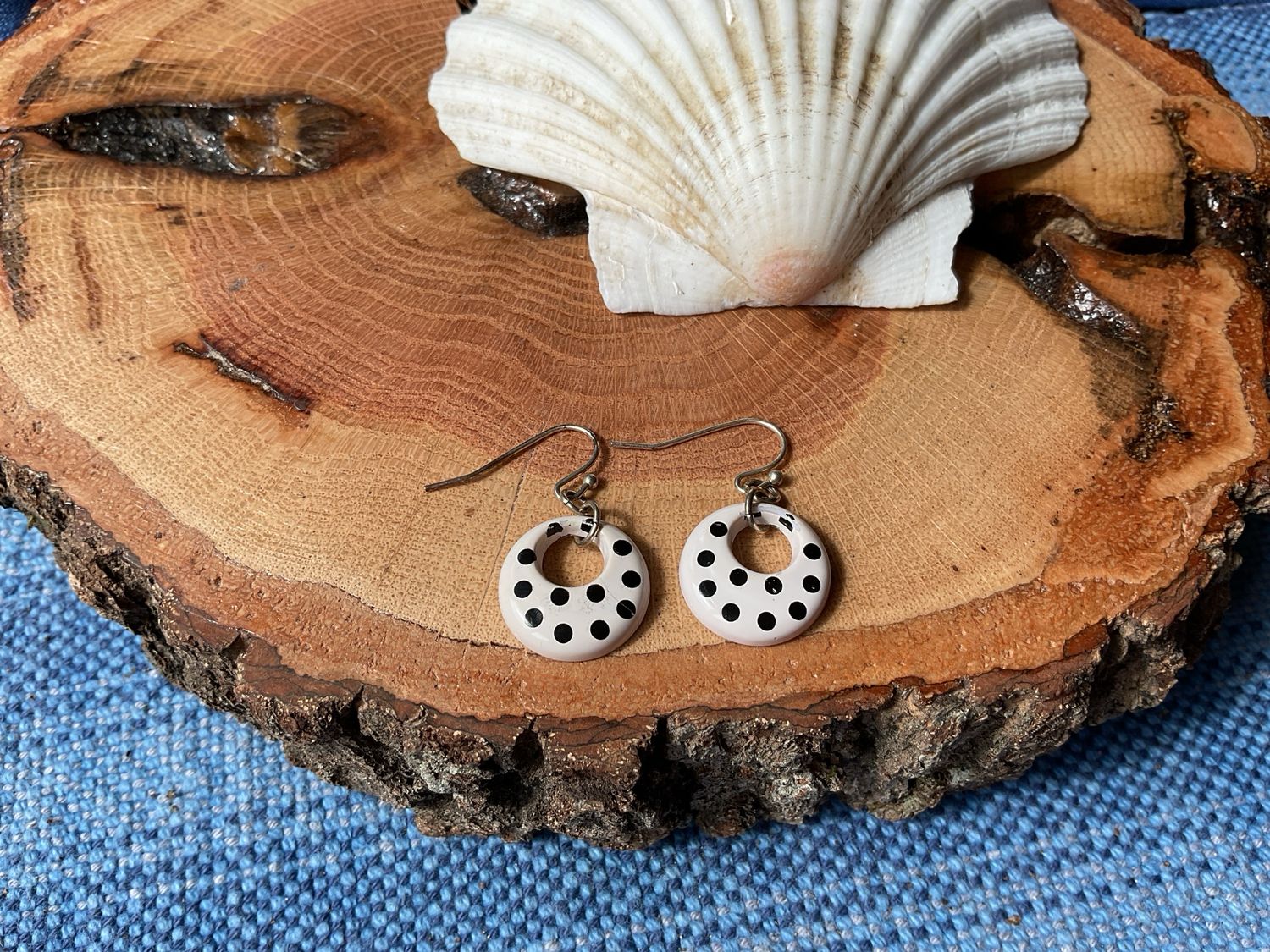 Pierced Earrings Polka Dot