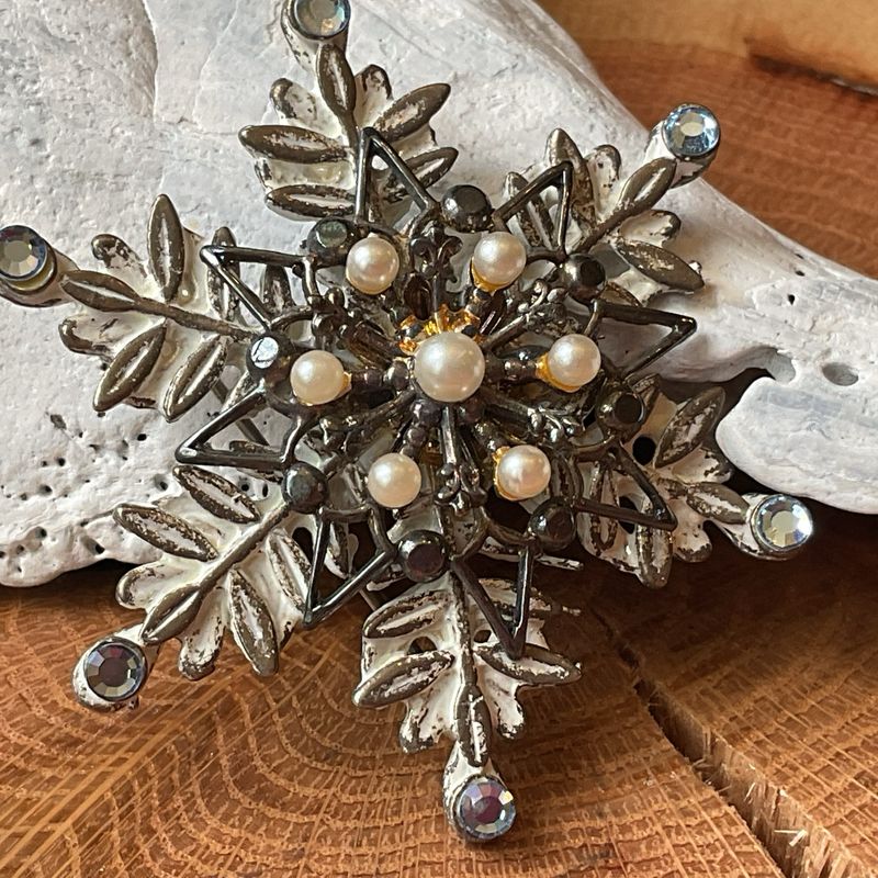 “Winter’s Grace” – Signed KC Snowflake Brooch with Blue Rhinestones &amp; Faux Pearls