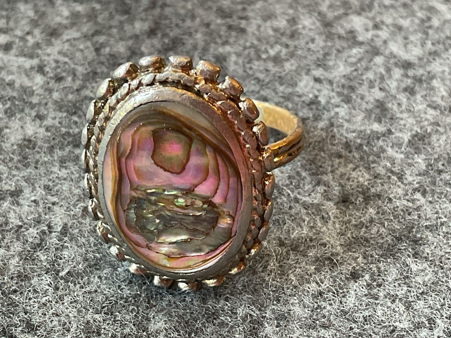 ABALONE Shell Ring
