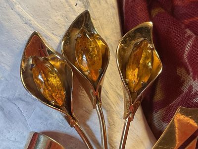 Coro Pegasus Calla Lily Brooch – Citrine &amp; Clear Glass Bouquet, Vintage Estate Treasure