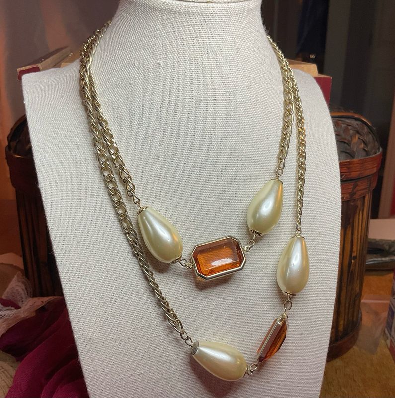 Pearl Teardrop &amp; Amber Rectangle Necklace – Vintage 1980s Estate, 36” Gold-Tone Chain
