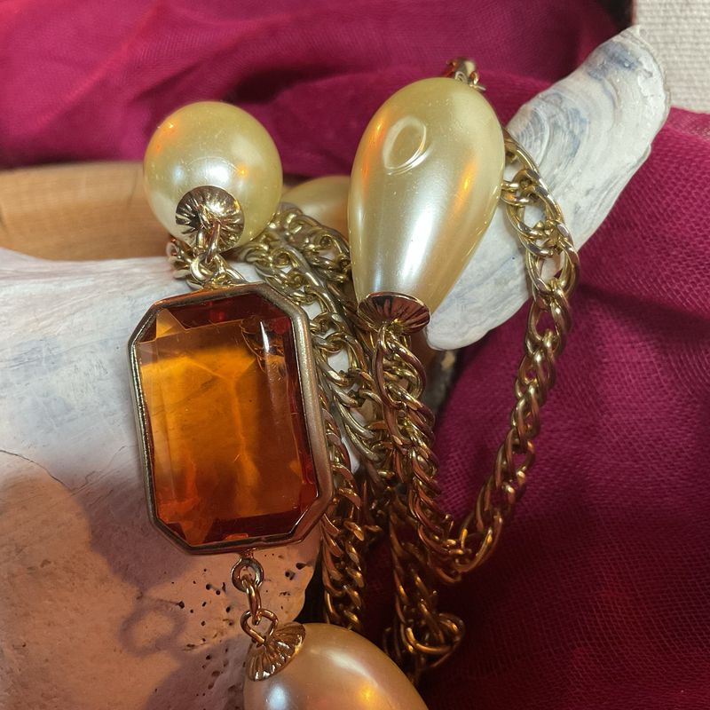 Pearl Teardrop &amp; Amber Rectangle Necklace – Vintage 1980s Estate, 36” Gold-Tone Chain