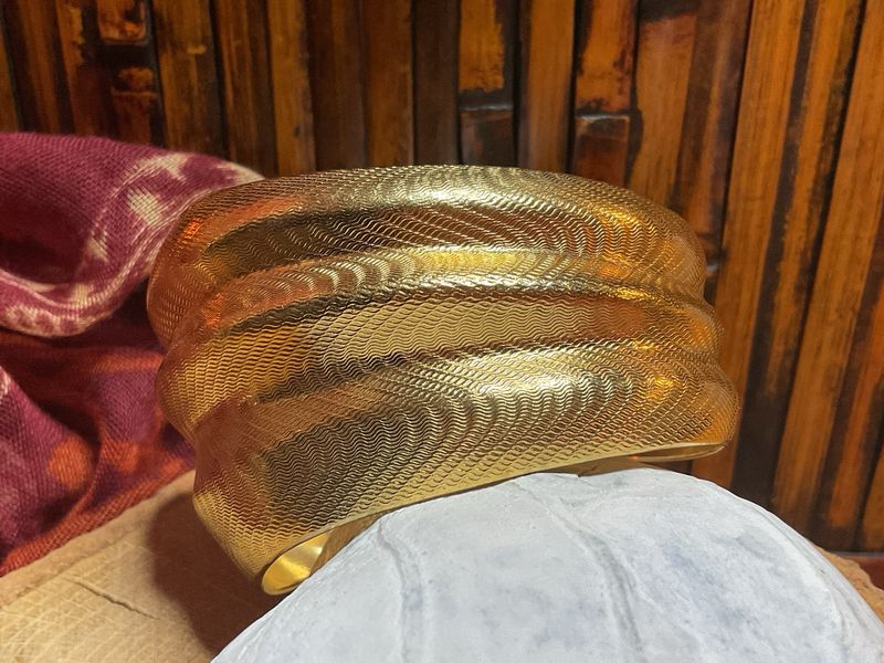Linked Light | Vintage Gold-Tone Cuff Bracelet with Spiral Texture