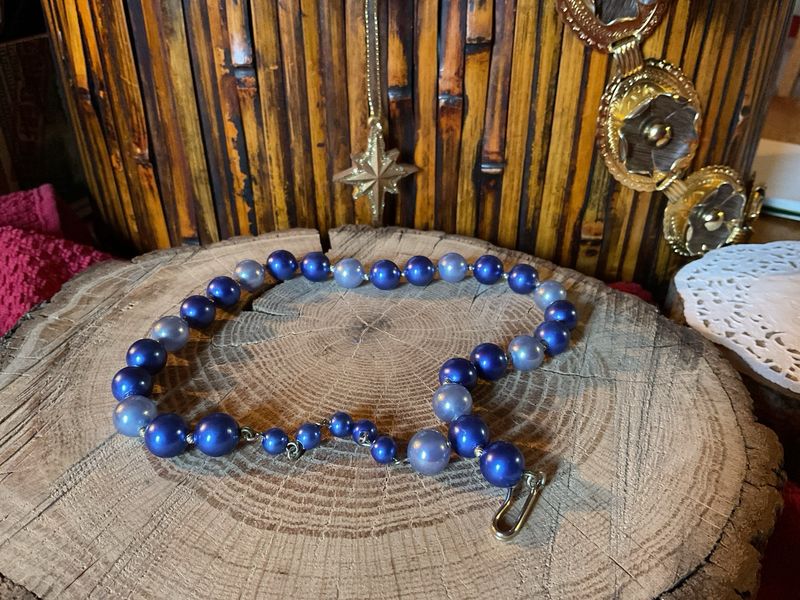 Cobalt &amp; Pale Blue Beaded Choker – Estate Collection, 1950s–60s Elegance