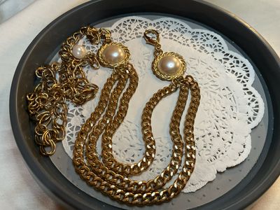 Pearl Cabochon Belt
