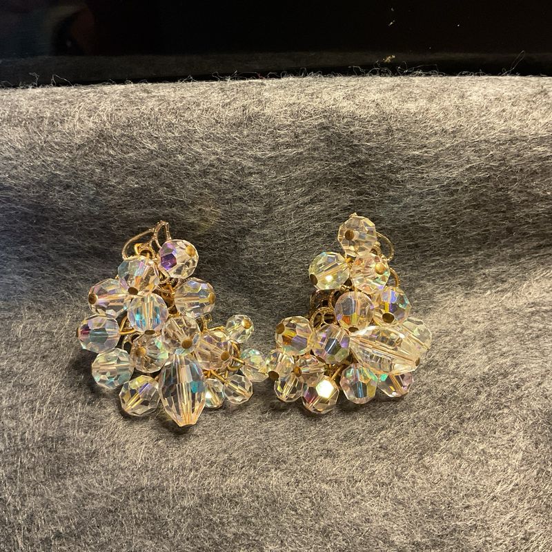 Aurora Borealis Crystal Earrings – Vintage Sparkle