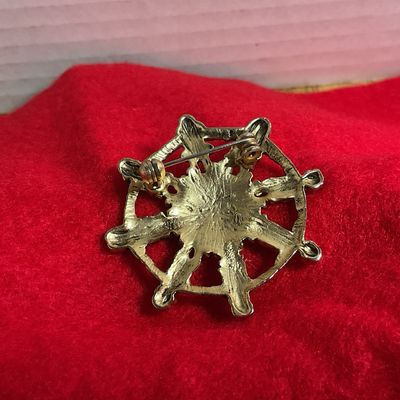 Children Holding Hands Brooch