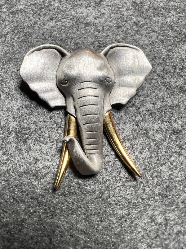 JJ Signed Elephant Brooch/Pin