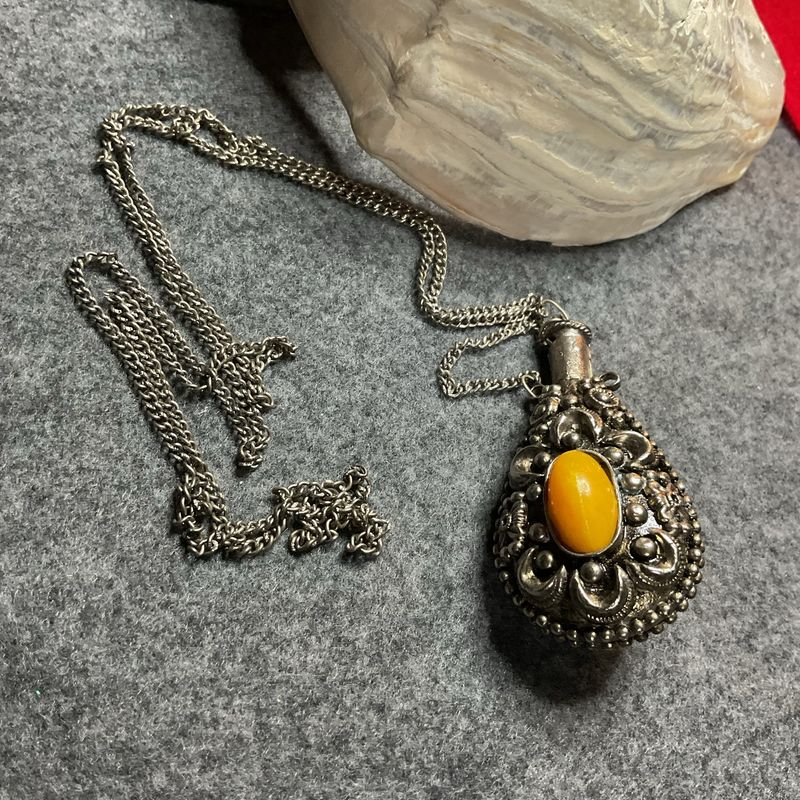 Perfume Bottle Necklace – Vintage Art Deco Estate Treasure