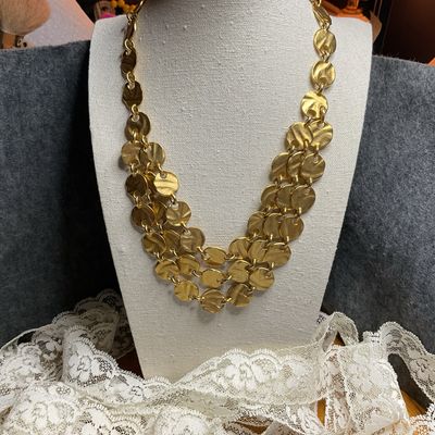 Golden Fold Necklace – Brushed Layers from the Vintage 1980s