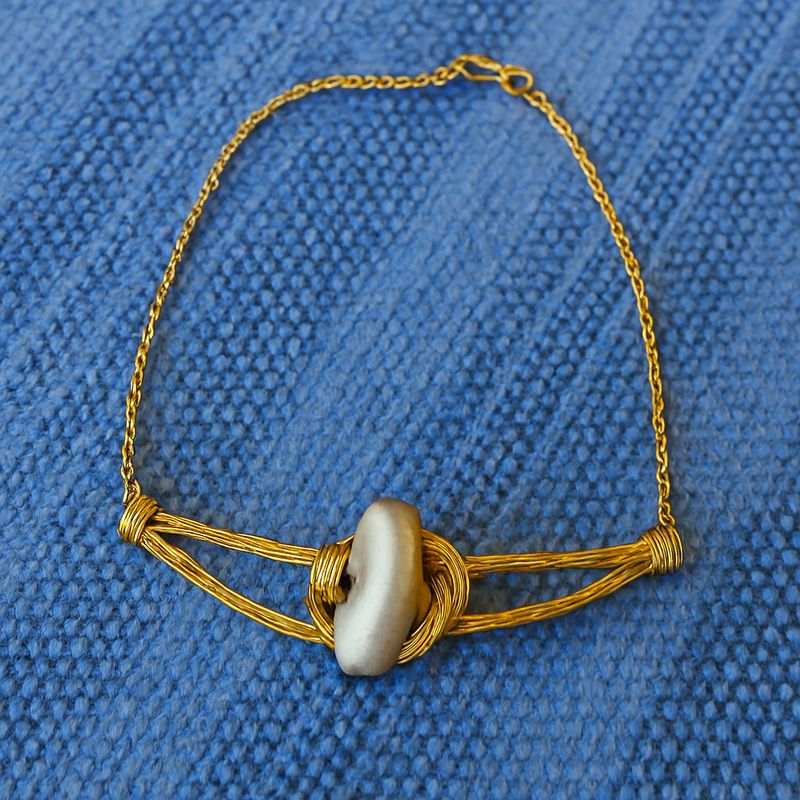 Crown Trifari Gold Tone Chain Collar Necklace