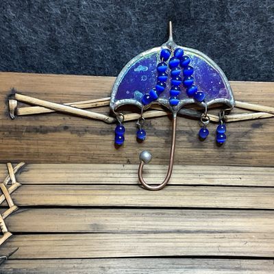 Umbrella &amp; Raindrops – Whimsical Brooch in Purple Glass