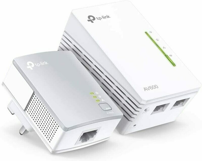 TP-Link TL-WPA4220KIT 2-Port Powerline Adapter WiFi Starter Kit, Range Extender, Broadband/WiFi Extender